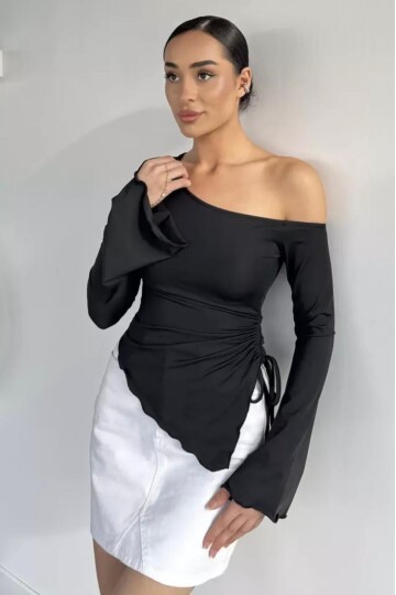 Kadın Siyah Tek Omuz İspanyol Kol Büzgülü Bluz BE201