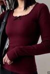 Kadın Bordo Dantel Yaka Foyonlu Bluz BE175